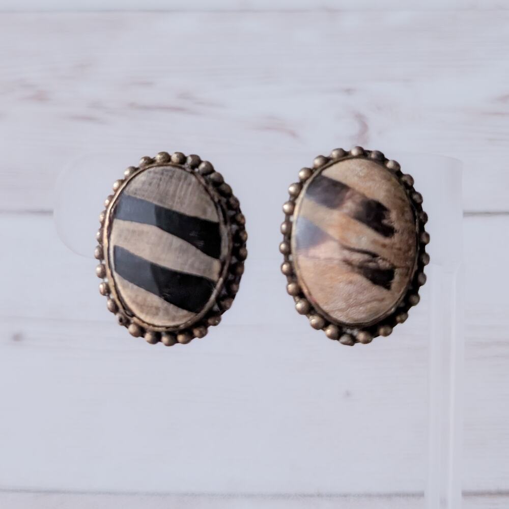 Vintage Clip On Earrings Patterned Oval - Condition Issues